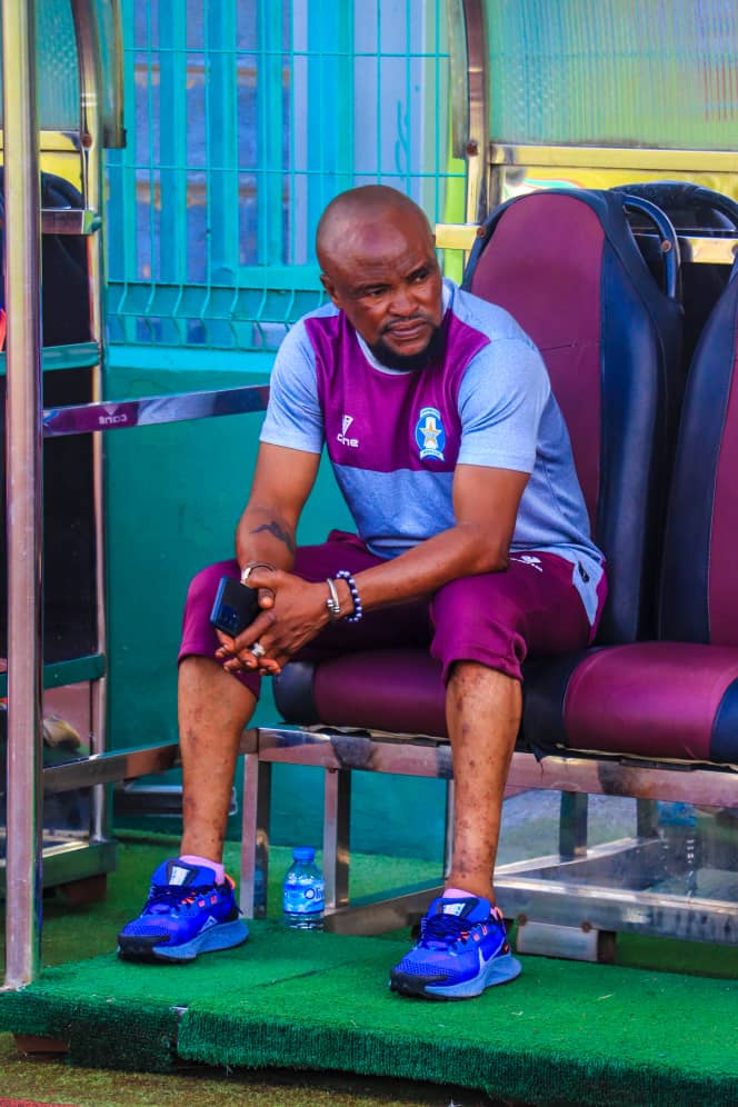 Shooting Stars’ GM Dimeji Lawal Charges Players not to Lose Focus